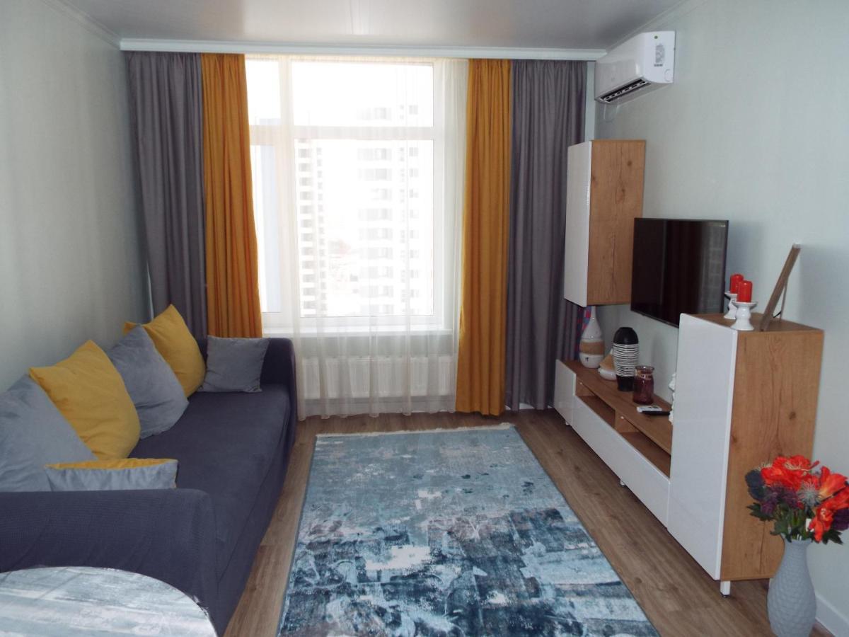 Esil Plaza Apartment Астана Екстер'єр фото